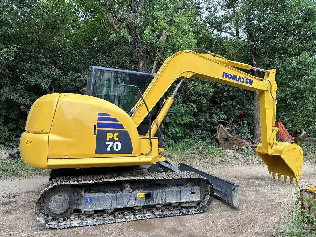 Komatsu PC70-8 Vikšriniai ekskavatoriai