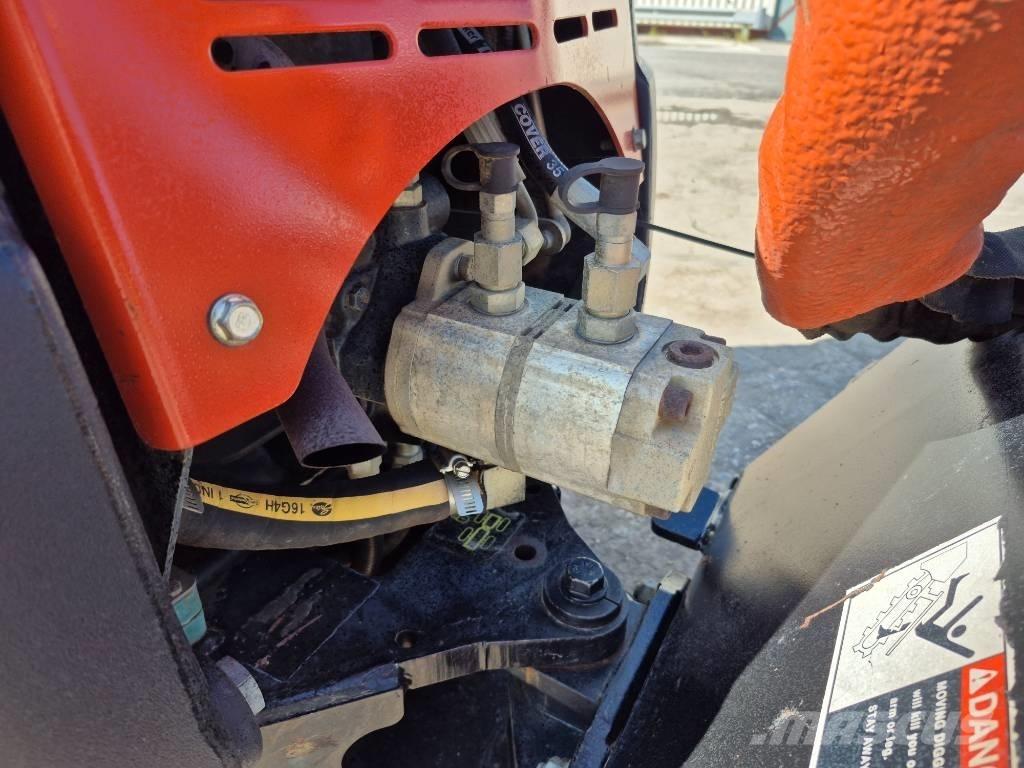 Ditch Witch R300 Tranšėjų ekskavatoriai