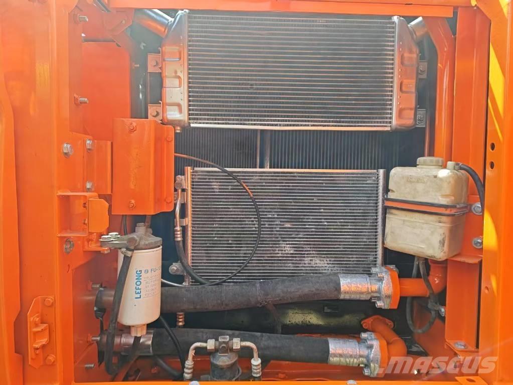 Doosan DX 225 LC Vikšriniai ekskavatoriai