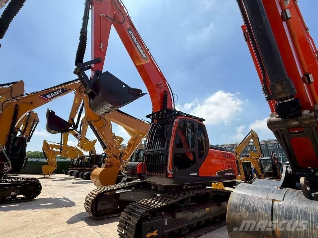 Doosan DX 225 Vikšriniai ekskavatoriai