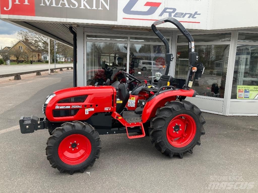 Branson 2500h Traktoriai