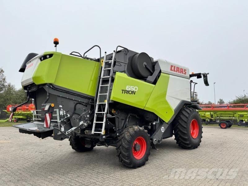 CLAAS TRION 650 Derliaus nuėmimo kombainai