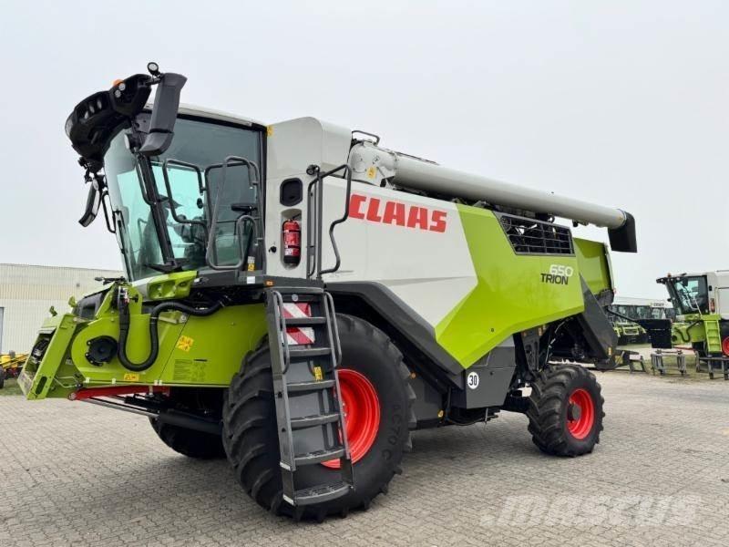CLAAS TRION 650 Derliaus nuėmimo kombainai