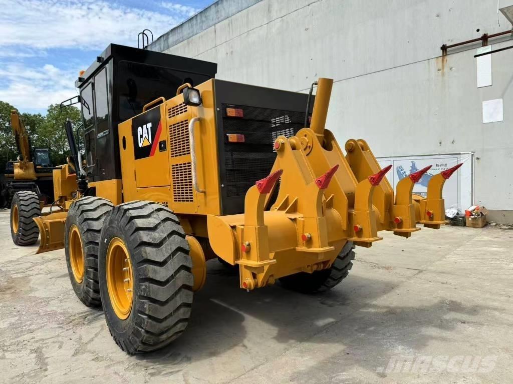 CAT 140 H Greideriai