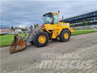 Volvo L70C Naudoti ratiniai krautuvai