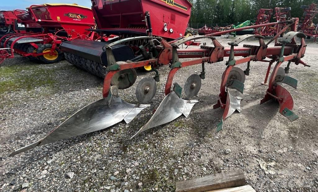 Kverneland A3 4X16 Standartiniai plūgai
