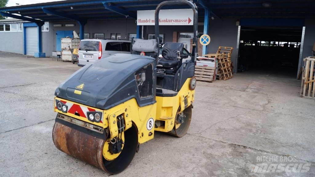 Bomag BW 100 AD-5 Porinių būgnų volai
