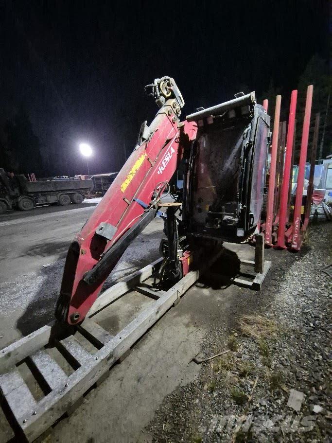 Kesla 2112 Medienos kranai