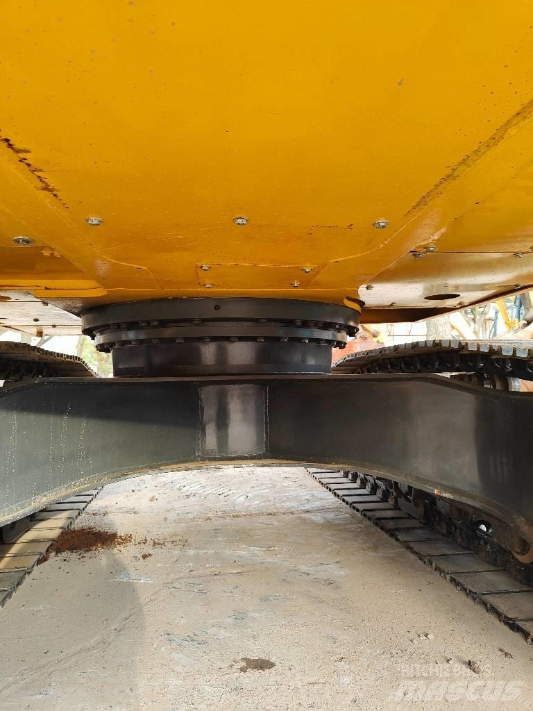Komatsu PC200 Vikšriniai ekskavatoriai