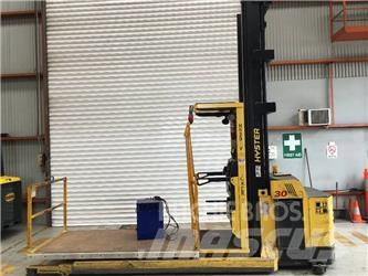Hyster R30XMF3 Didelių aukščių keltuvai-krautuvai