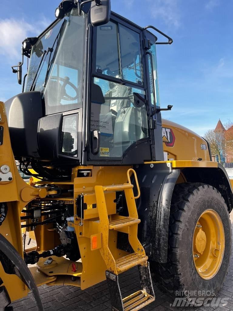 CAT 910 Naudoti ratiniai krautuvai