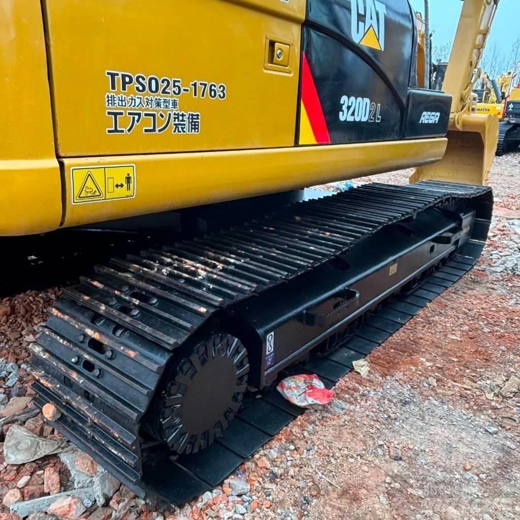 CAT 320 D Vikšriniai ekskavatoriai