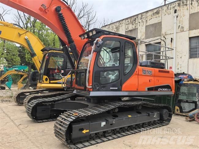 Doosan DX 300 LC Vikšriniai ekskavatoriai