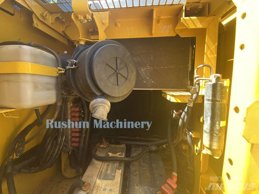 Komatsu PC 130 Vikšriniai ekskavatoriai