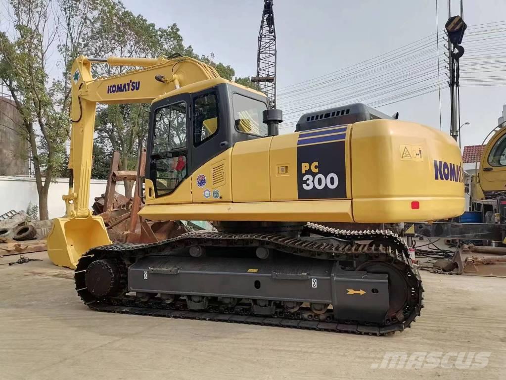 Komatsu PC 300 Vikšriniai ekskavatoriai