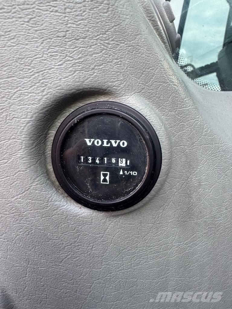 Volvo EC 250 EL Vikšriniai ekskavatoriai