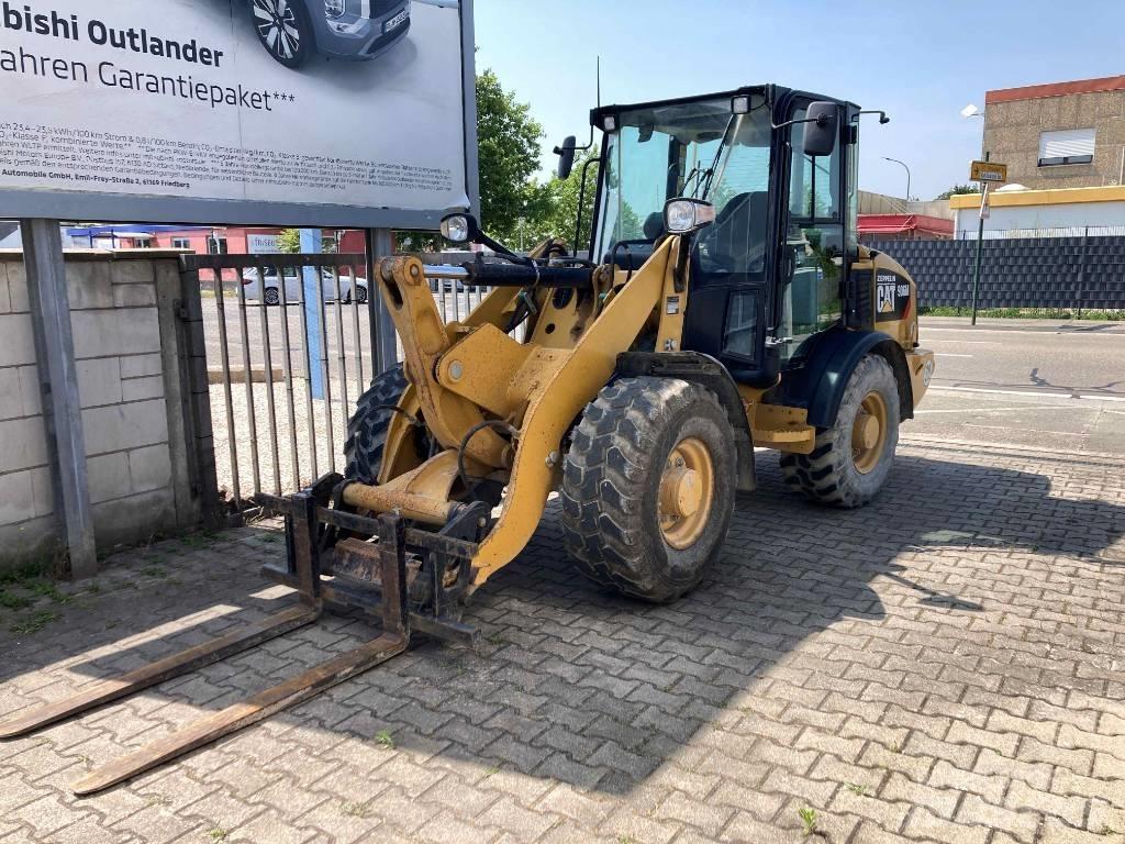 CAT 906 M Naudoti ratiniai krautuvai