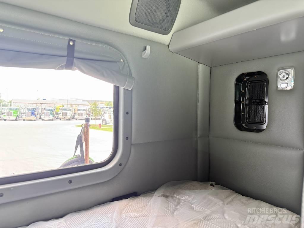 Kenworth W 990 Naudoti vilkikai