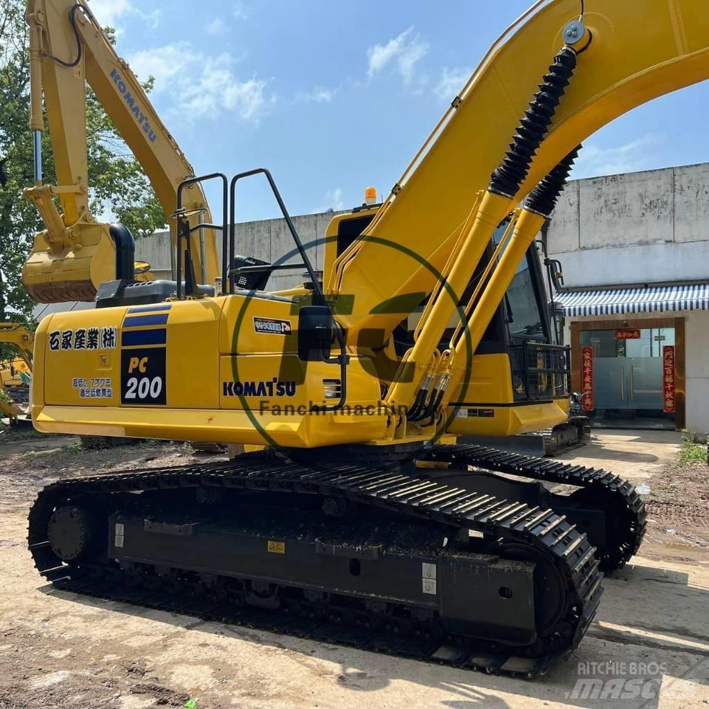 Komatsu PC 200 Vikšriniai ekskavatoriai