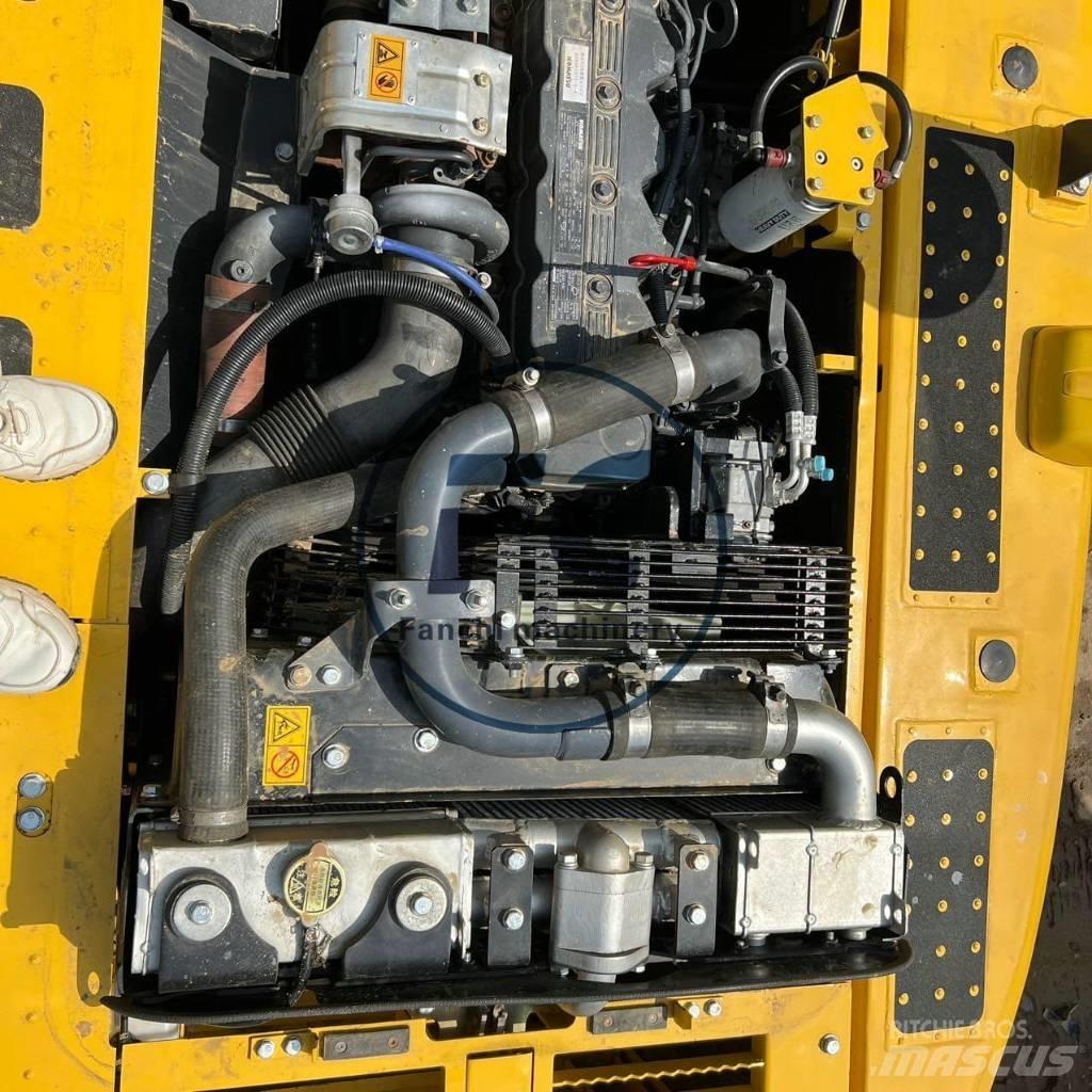 Komatsu PC 200 Vikšriniai ekskavatoriai