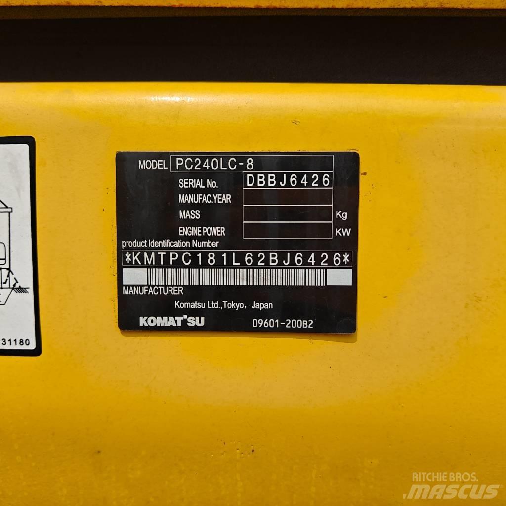 Komatsu 240-8 Vikšriniai ekskavatoriai