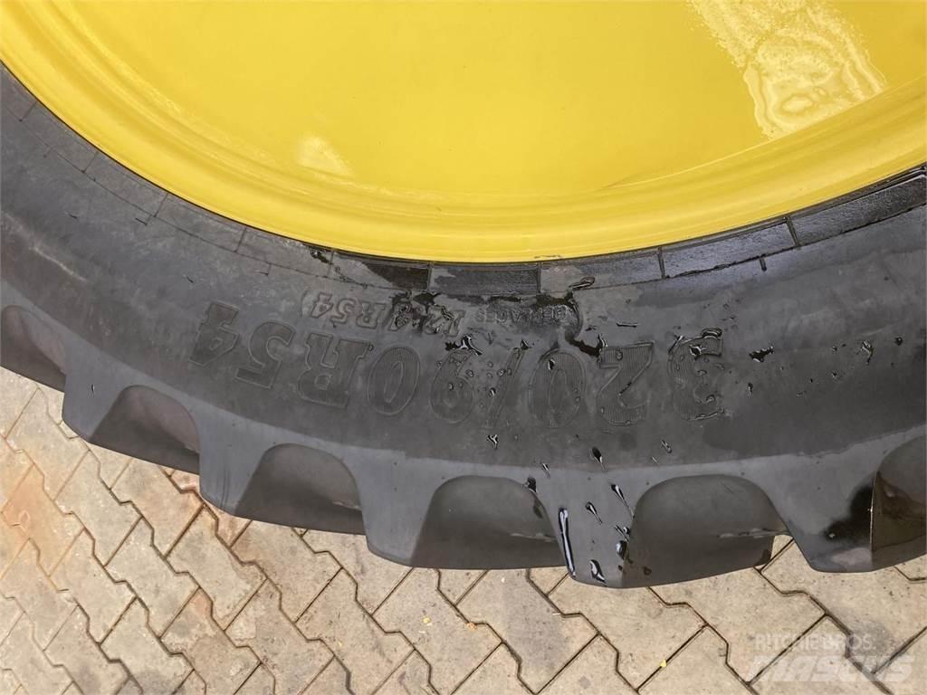 BKT 320/90R54 Padangos, ratai ir ratlankiai