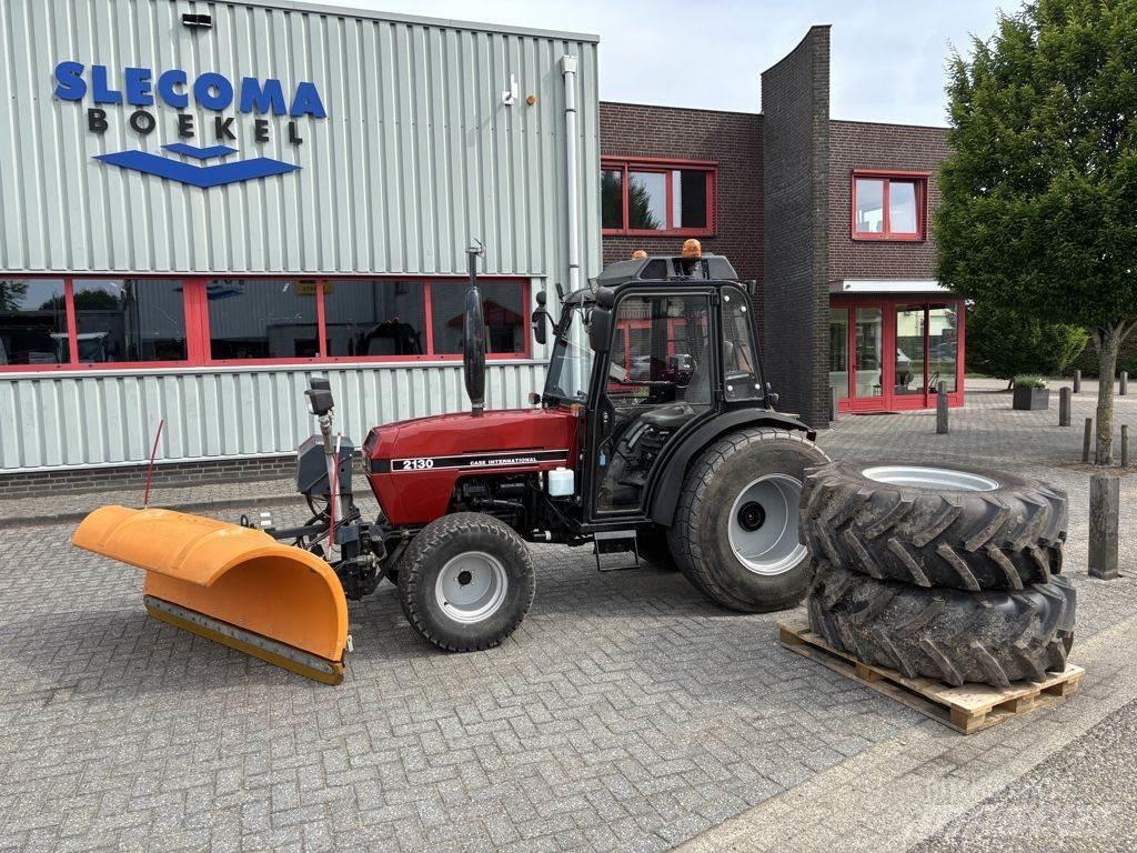 Case IH IH 2130 Traktoriai