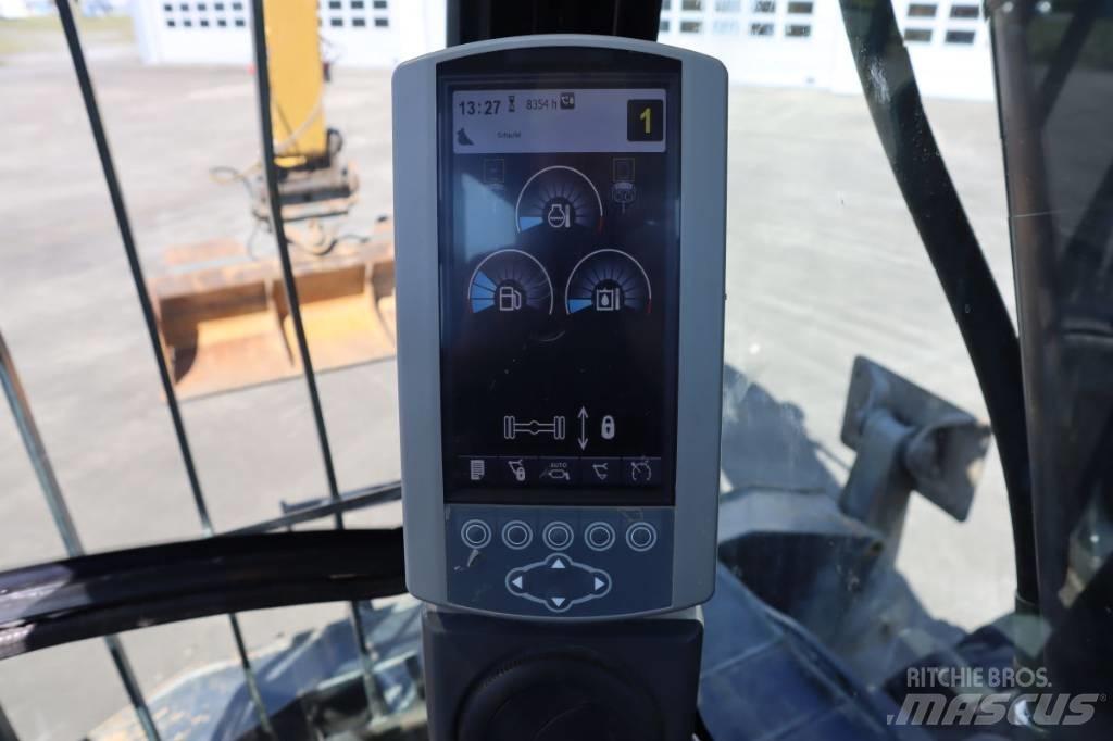 CAT M322D Ratiniai ekskavatoriai
