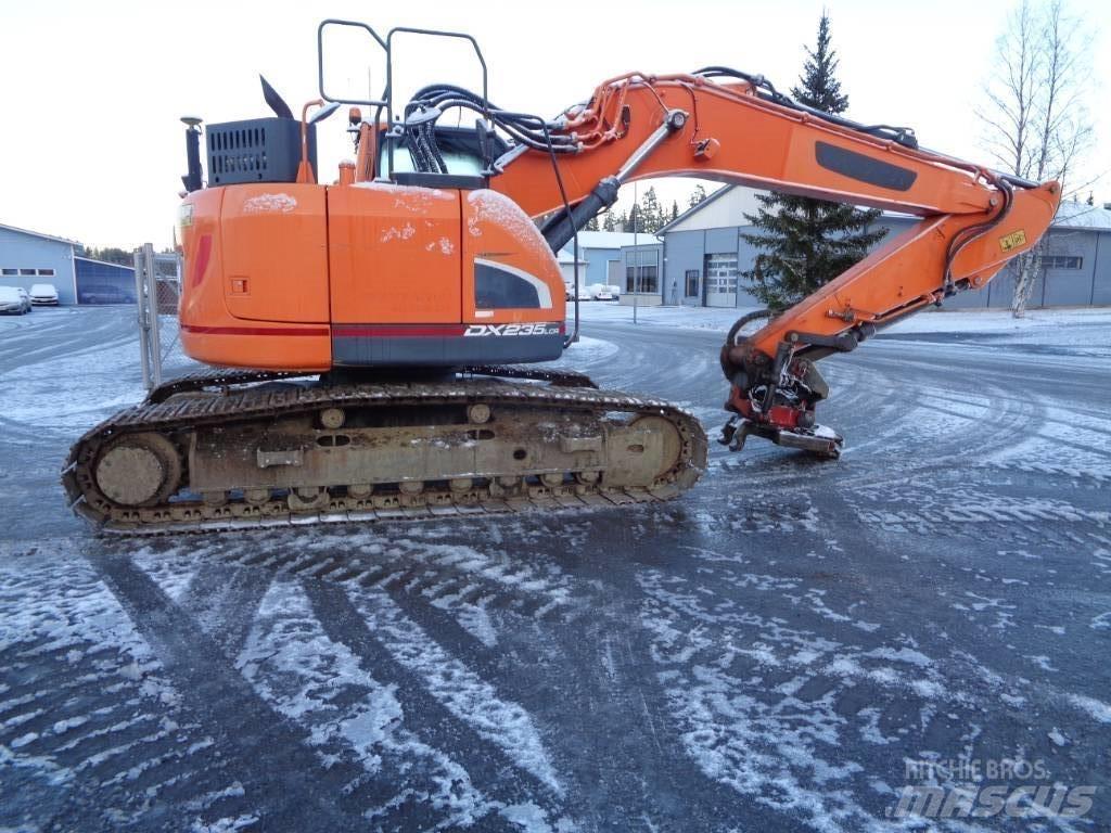 Doosan DX 235 Vikšriniai ekskavatoriai