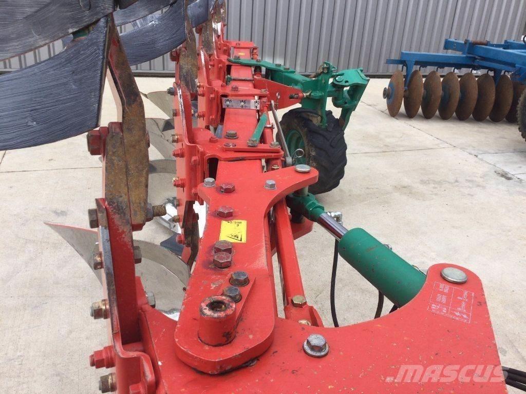 Kverneland LS100 Standartiniai plūgai
