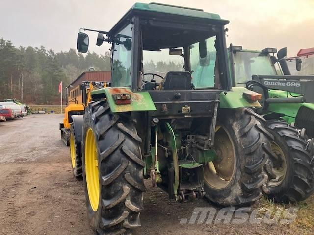 John Deere 3050 Traktoriai