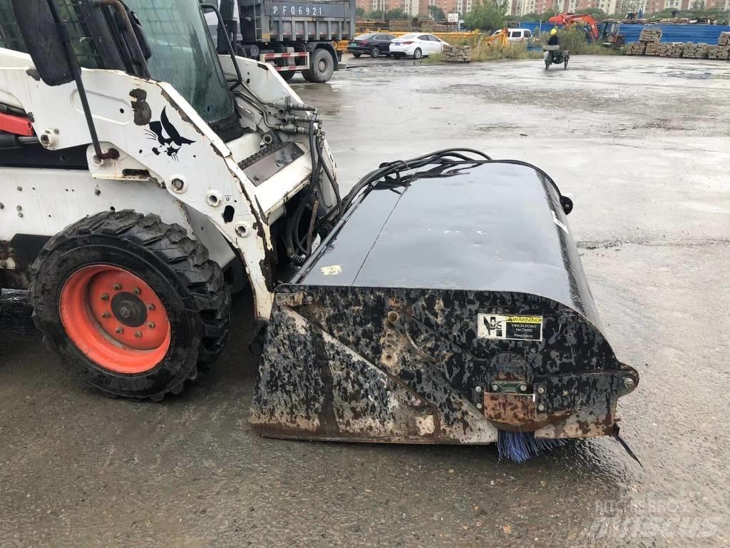 Bobcat S 160 Krautuvai su šoniniu pasukimu