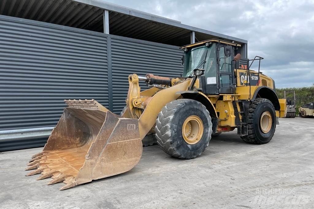 CAT 972M Naudoti ratiniai krautuvai