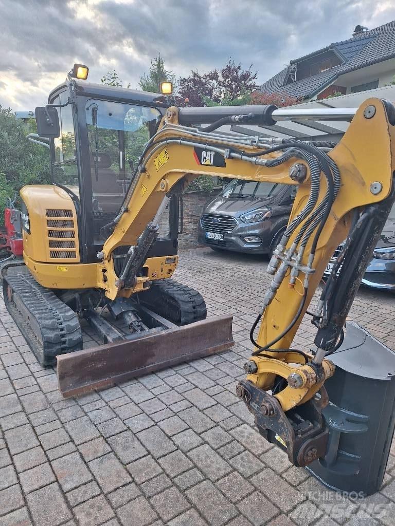 CAT 302.7 D CR Mini ekskavatoriai < 7 t