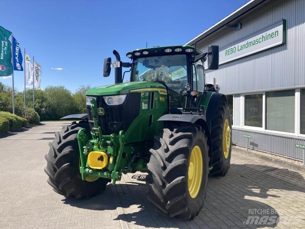 John Deere 6R215 Traktoriai