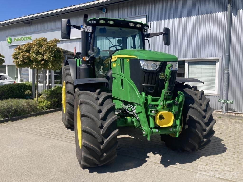 John Deere 6R215 Traktoriai