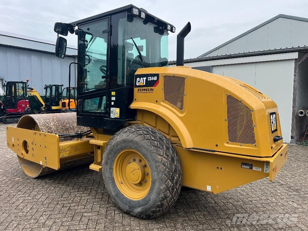 CAT CS44B - CS 44 B Vieno būgno volai