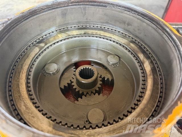 Liebherr sat 225 Transmisijos