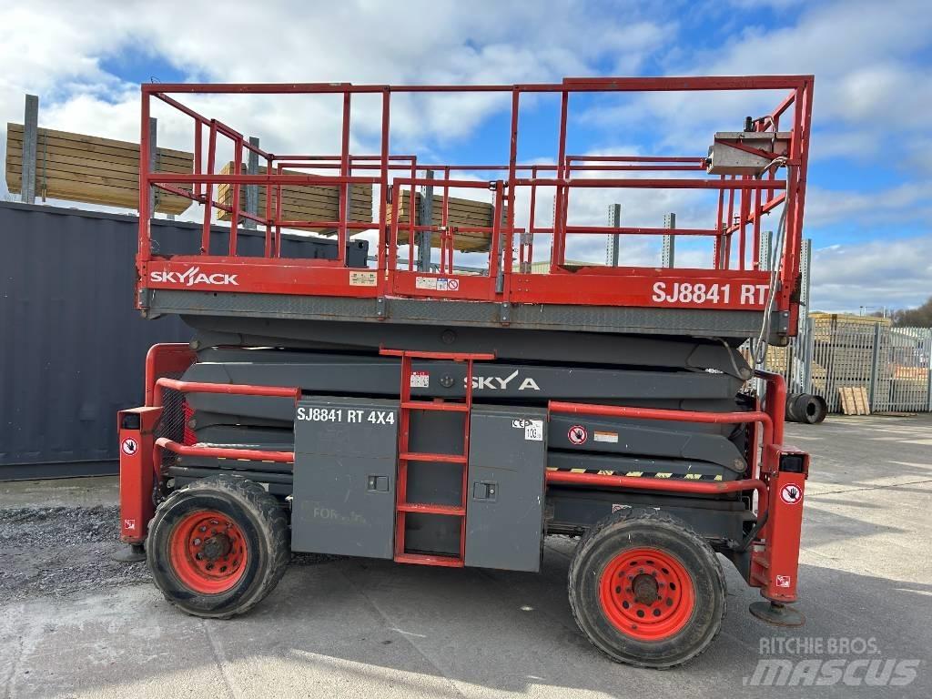 SkyJack SJ 8841 RT Žirkliniai keltuvai
