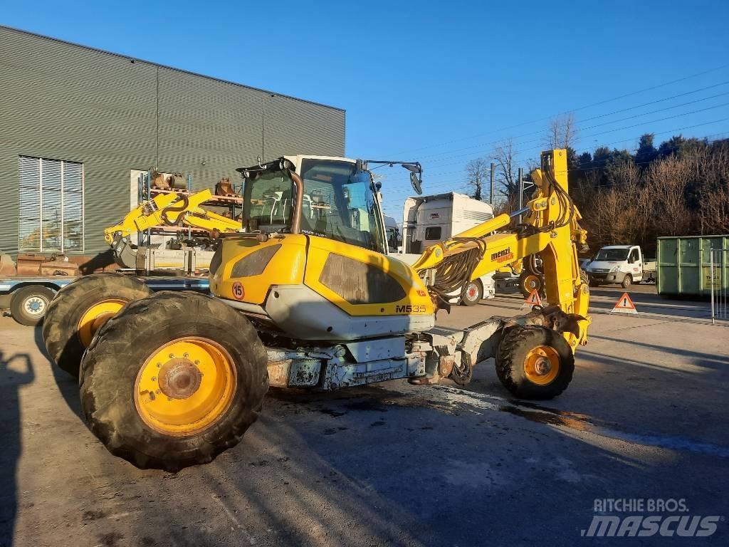 Menzi Muck M535 Ratiniai ekskavatoriai