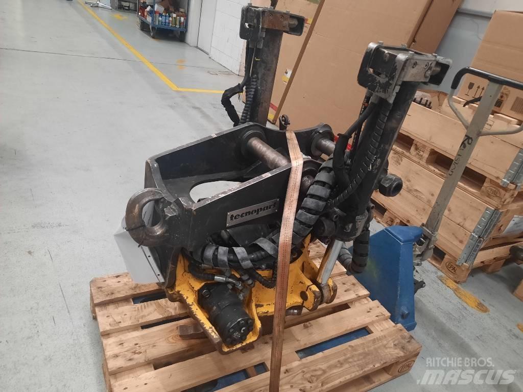 Menzi Muck M535 Ratiniai ekskavatoriai