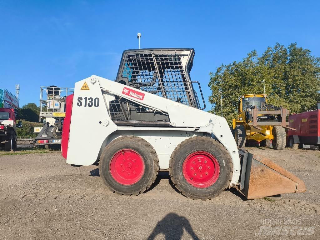 Bobcat S 130 Krautuvai su šoniniu pasukimu