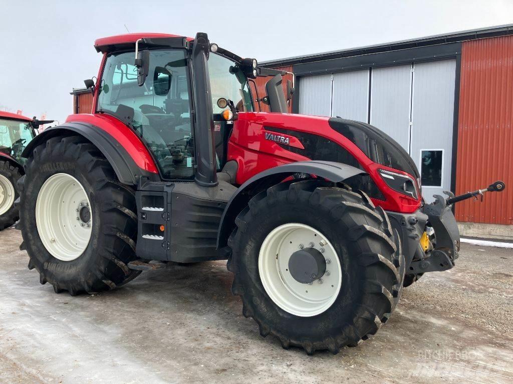 Valtra T234D Traktoriai
