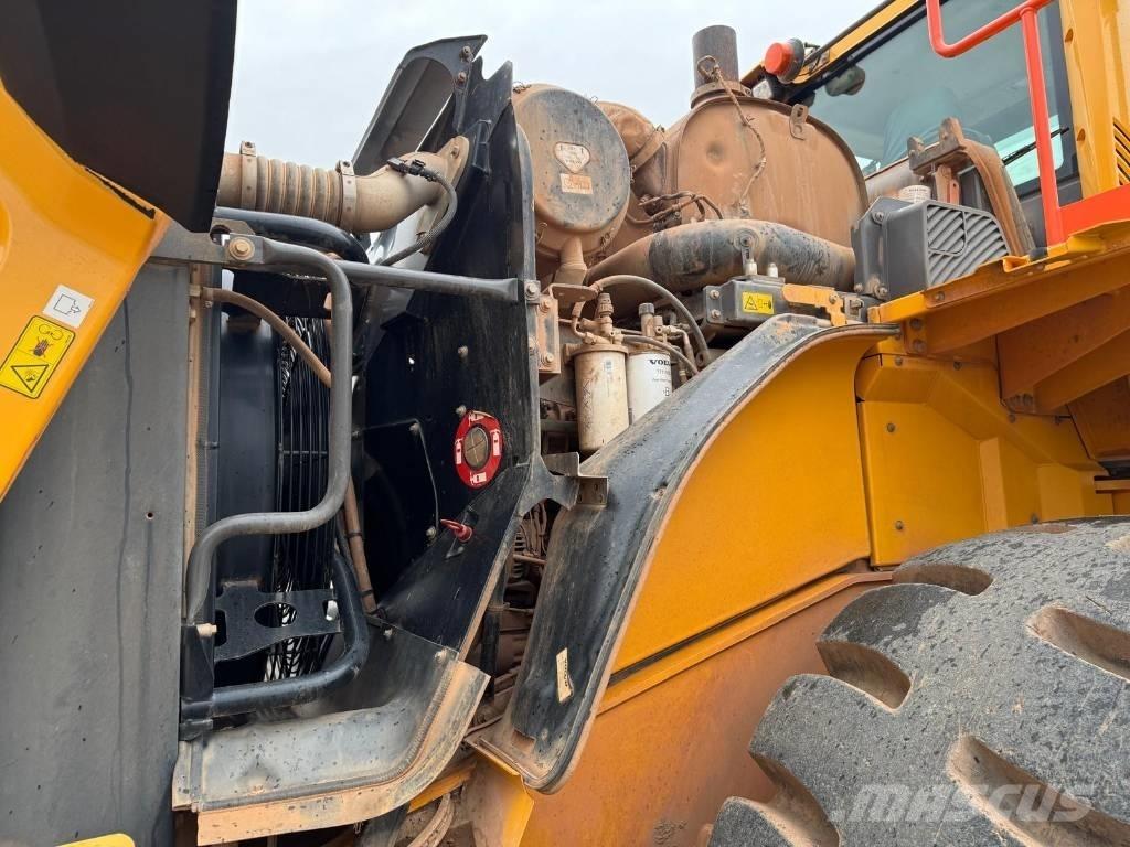 Volvo L 150 H Naudoti ratiniai krautuvai