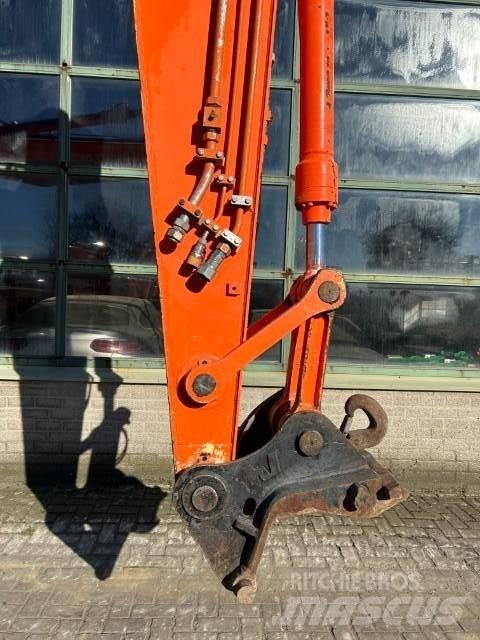 Hitachi ZX 160 W Ratiniai ekskavatoriai
