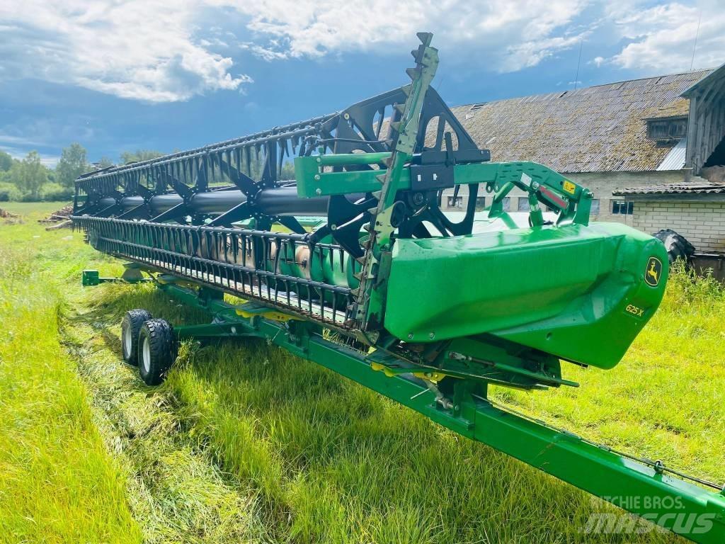 John Deere T670i Derliaus nuėmimo kombainai
