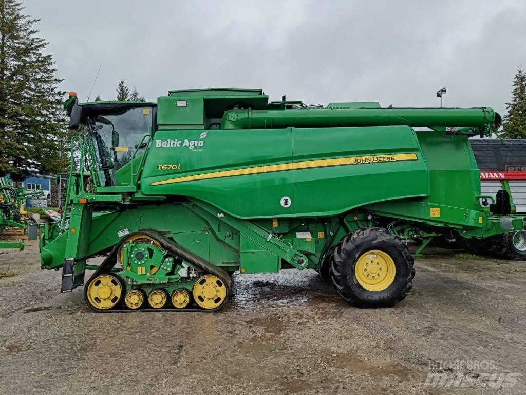 John Deere T670i Derliaus nuėmimo kombainai