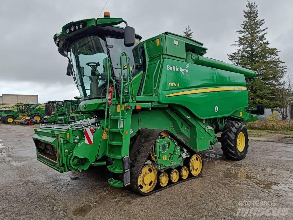 John Deere T670i Derliaus nuėmimo kombainai
