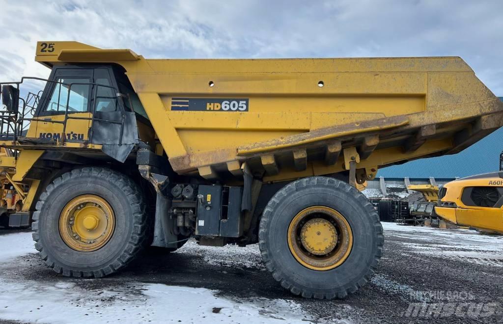 Komatsu 605-7 Atliekų išvežimo technika