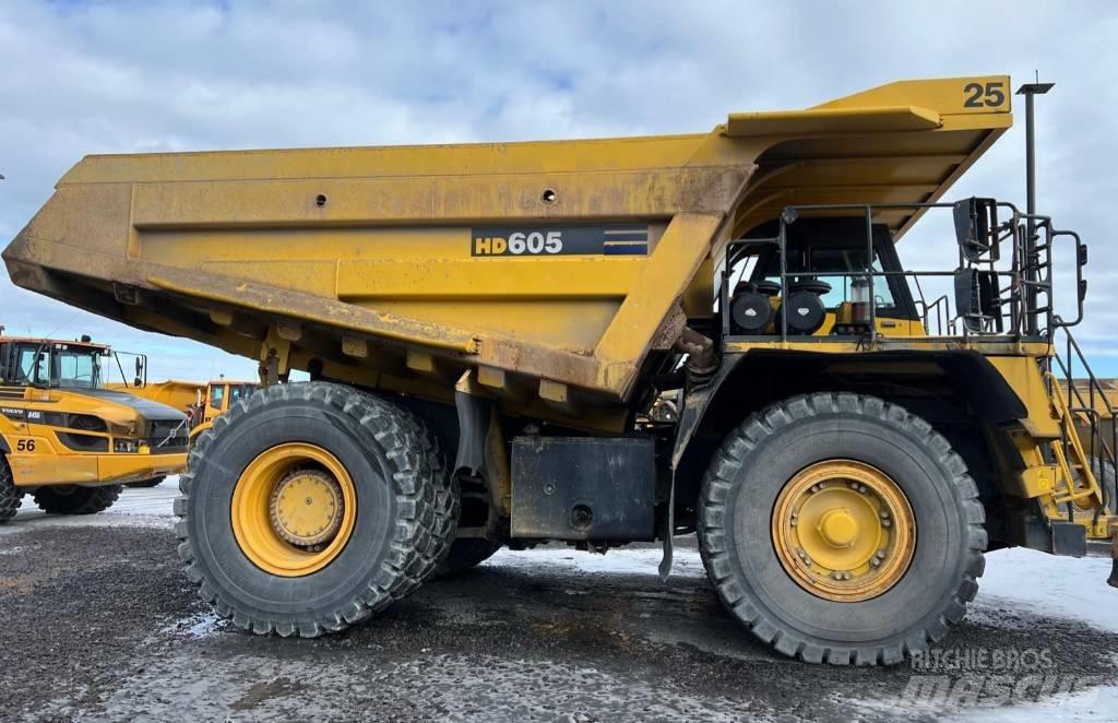 Komatsu 605-7 Atliekų išvežimo technika